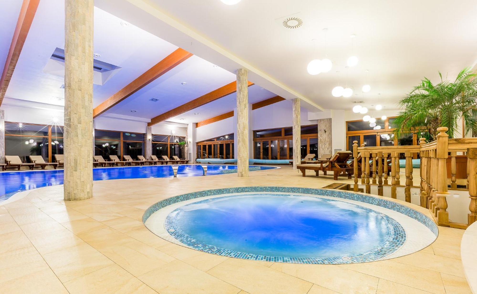 Dacii Liberi Resort And Spa Petrova Exterior foto